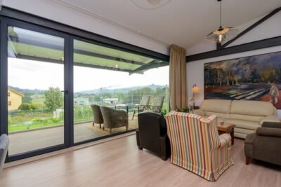 Tu chalet de ensueño te espera en Siero-Norte: lujo, luz y naturaleza