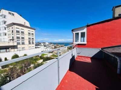 Casa con Vistas Espectaculares en el Casco Antiguo de Ribadeo